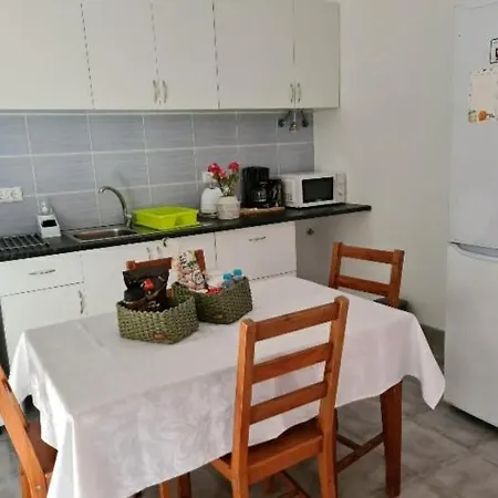 Caldas Relax & Leisure * קלדס דה ריינה