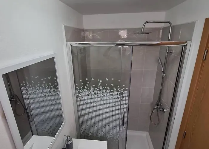 Caldas Relax & Leisure * קלדס דה ריינה