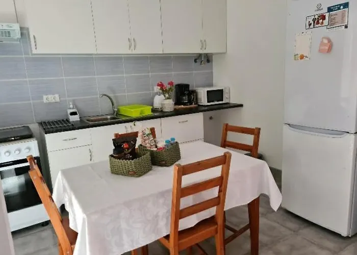 Caldas Relax & Leisure * קלדס דה ריינה